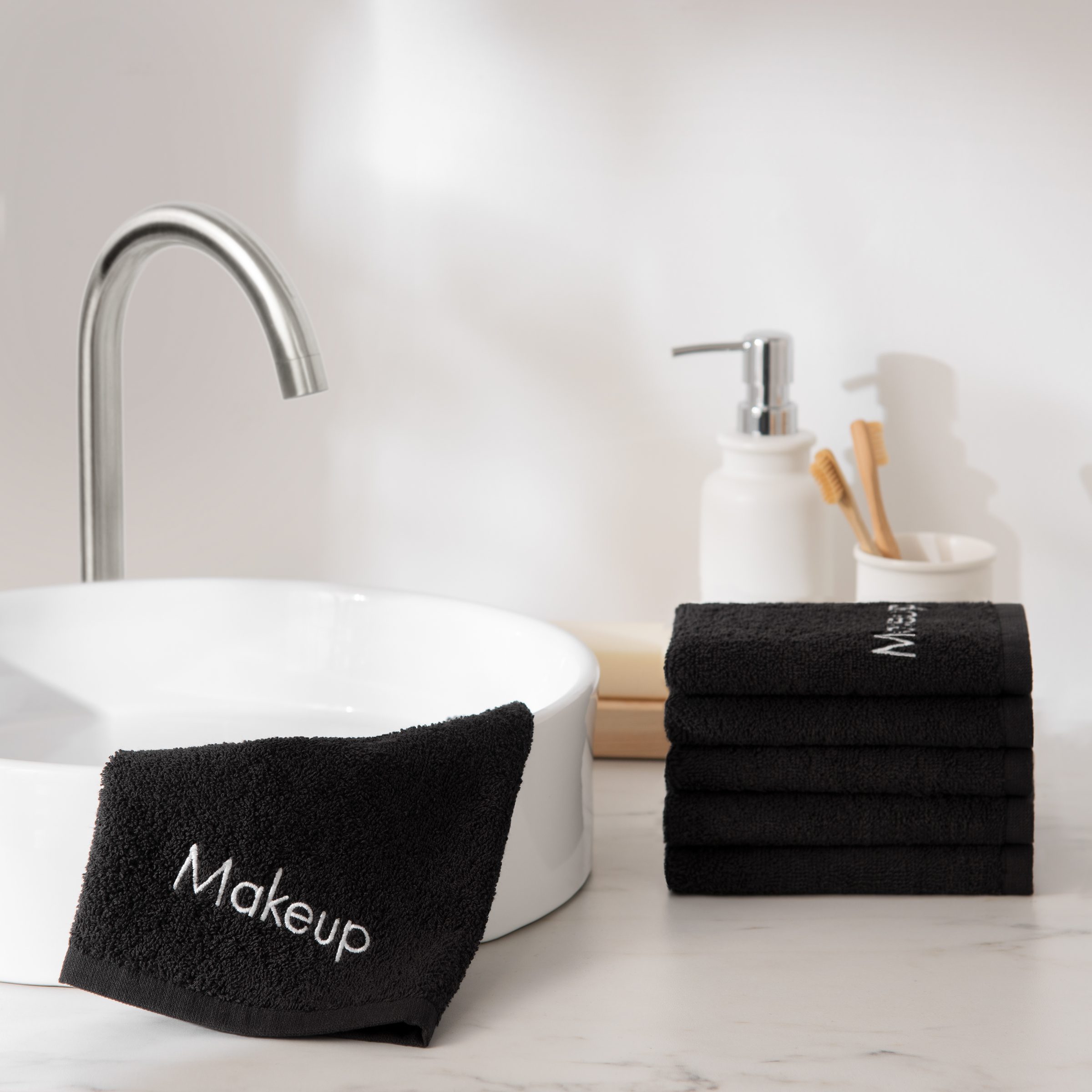 Makeup Washcloth, Black Makeup Towel, Embroidered Bath Wash Cloth,  Monogrammed Bath Wash Cloth, Embroidred Hand Towel 